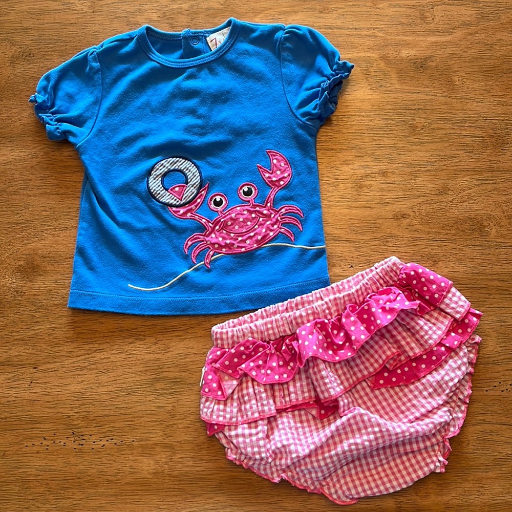 Appliqué and ruffle butt set